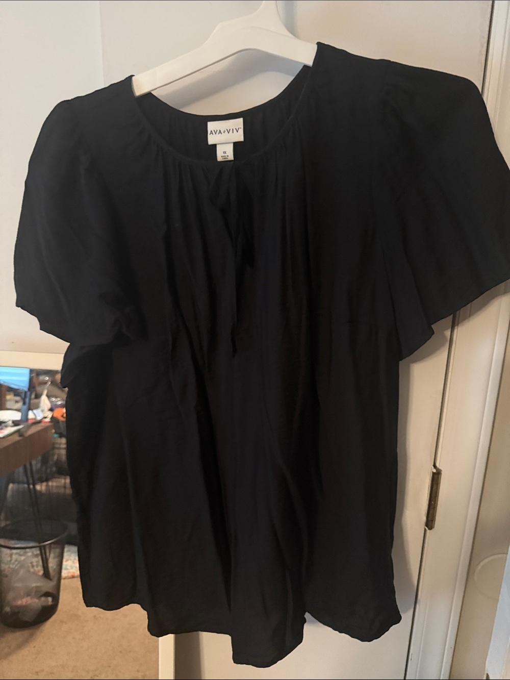 Ava & Viv Black Short Flutter Sleeve Top